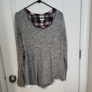 Knox Rose Gray Long Sleeve Top with Plaid Detail!